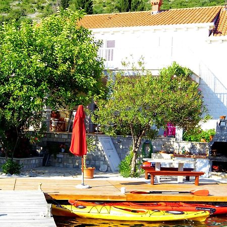 Apartments Capitano Blue Затон Екстериор снимка
