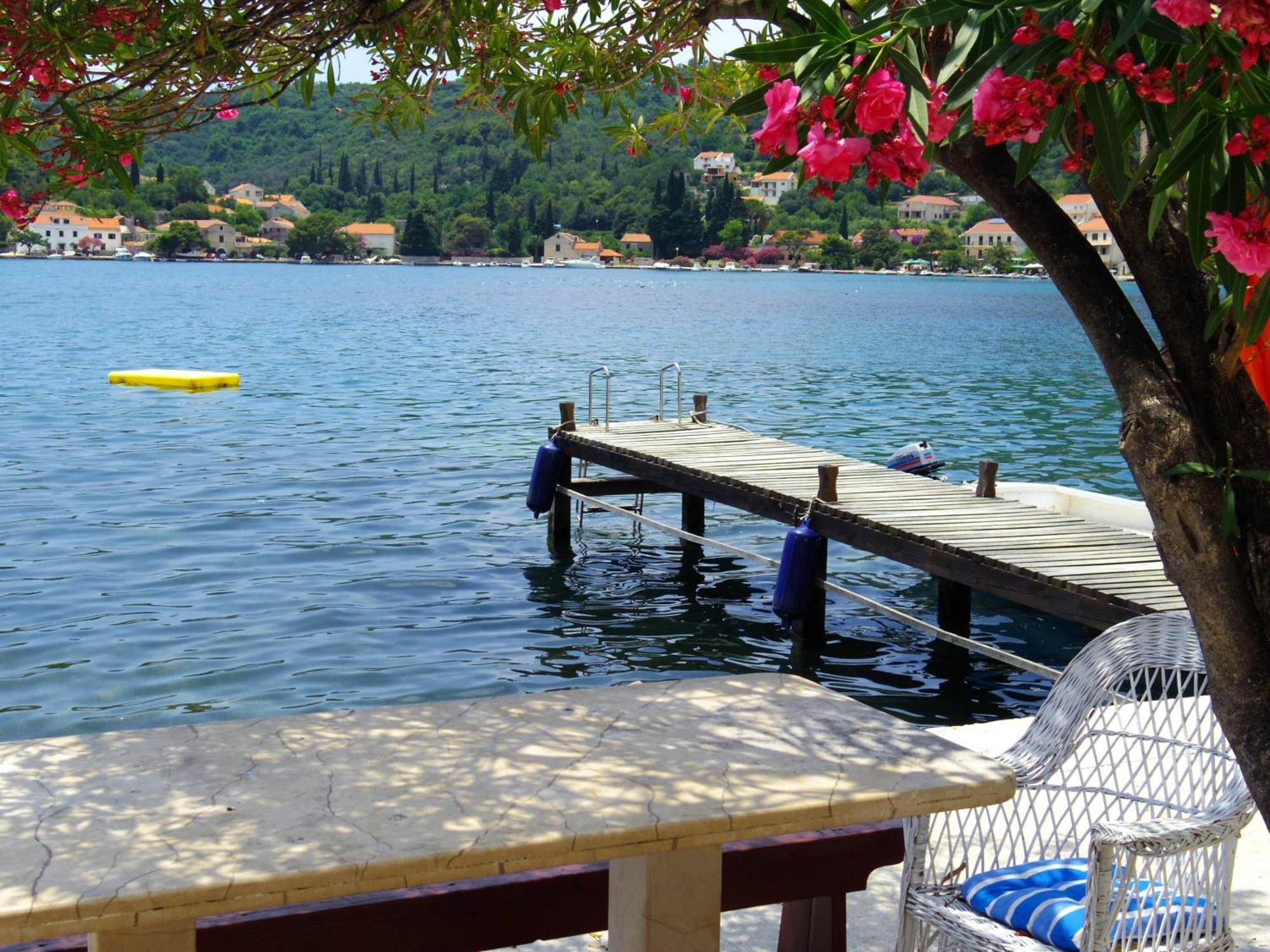 Apartments Capitano Blue Затон Екстериор снимка