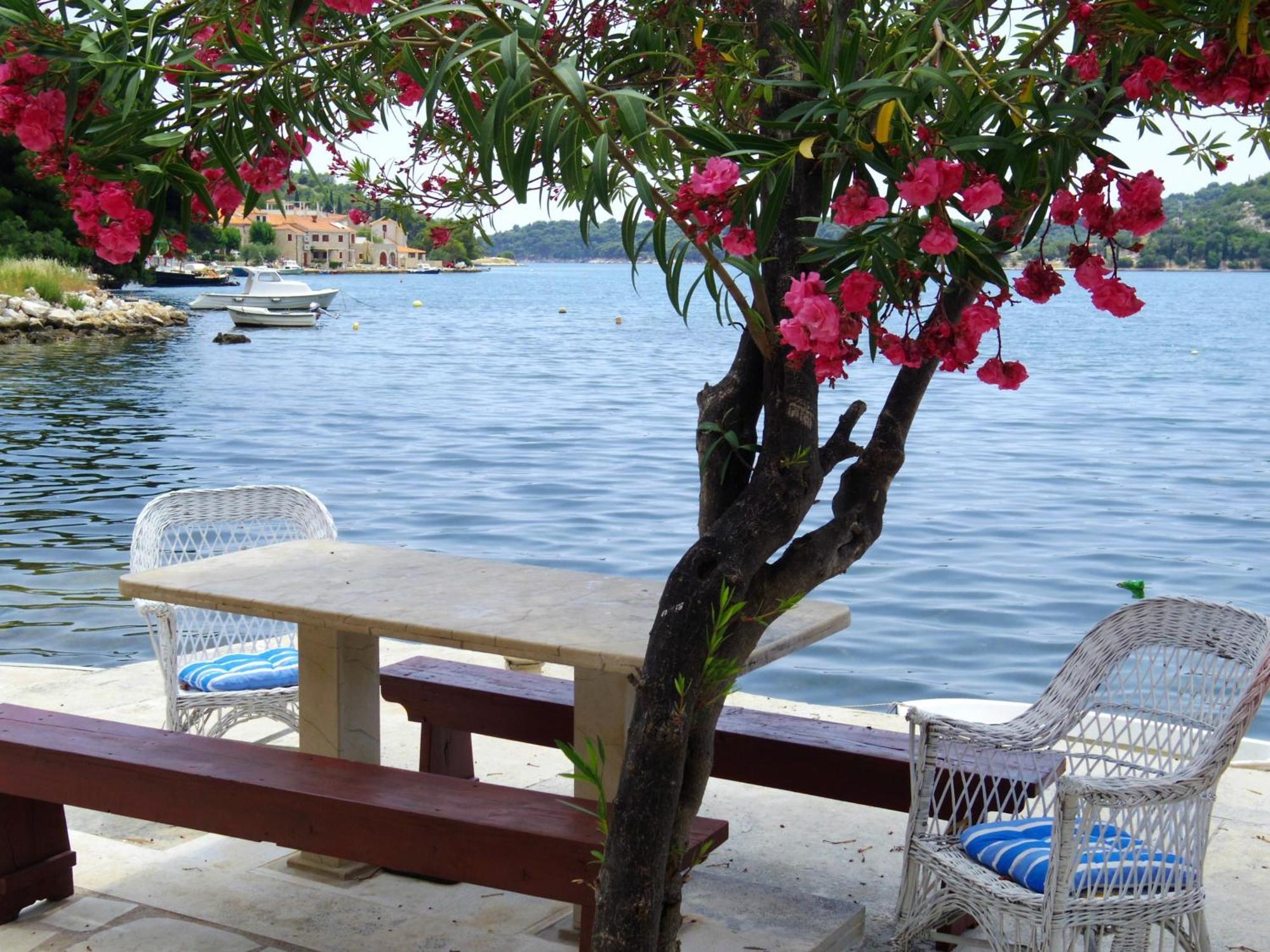 Apartments Capitano Blue Затон Екстериор снимка