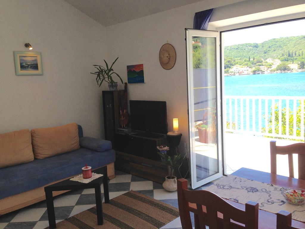 Apartments Capitano Blue Затон Екстериор снимка
